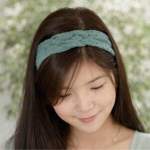 Beautiful Teal Swiss Dot Sailor Knot Headband, Handmade & NWOT